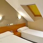 מלון Alda Ciudad De 3*