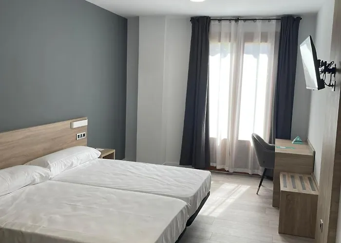 Alda Ciudad De 3* 托罗